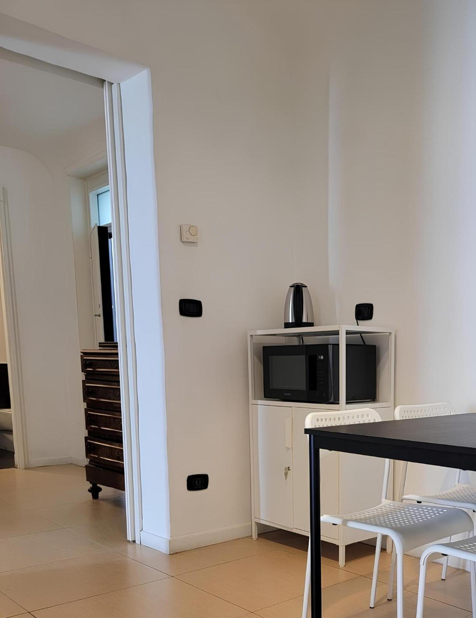 Central Station Apartment Bari Bagian luar foto